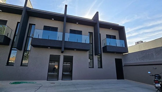 Sobrado Geminado - Venda no bairro Jardim Americana Sobrado Geminado